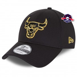 9Forty - Chicago Bulls - Metallic Logo